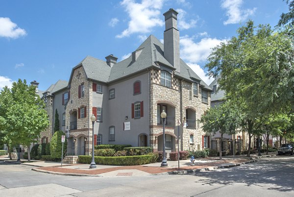 Manchester State Thomas Apartments in Dallas