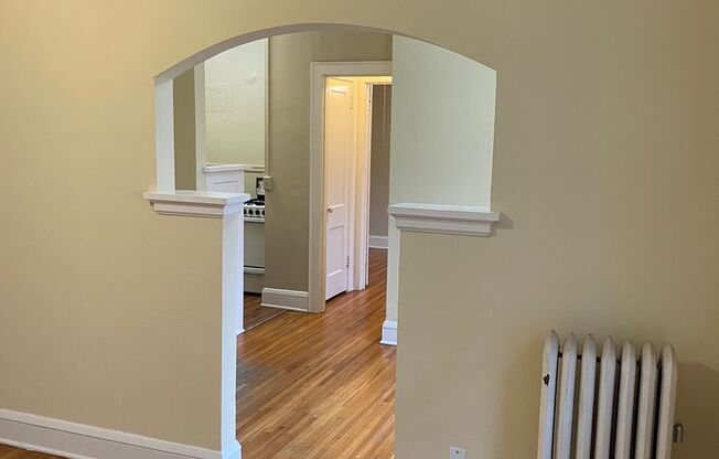 1 bed, 1 bath, 564 sqft, $1,019, Unit 211