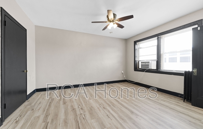 37 W SAINT CLAIR ST