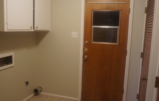 3 beds, 2 baths, $1,800