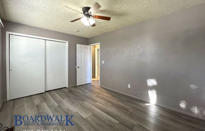 2 beds, 2 baths, 1,078 sqft, $1,300, Unit 572 W 400 N