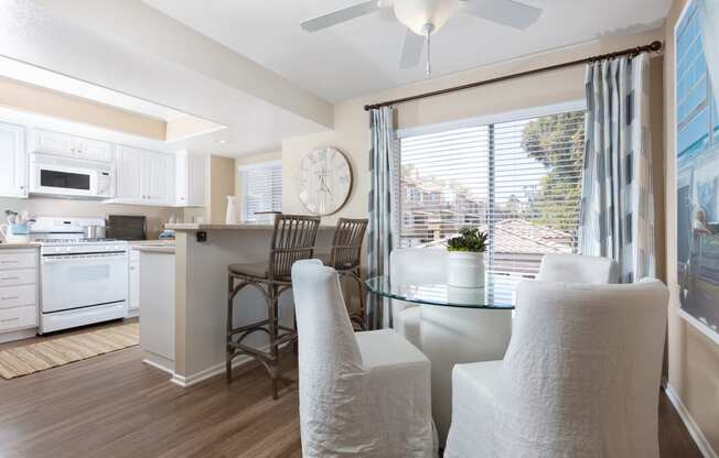 dining room/kitchen