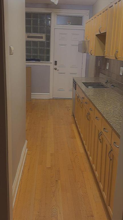 3 beds, 2 baths, 2,000 sqft, $1,750