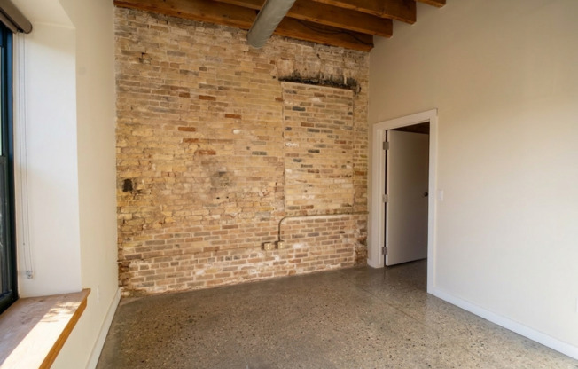 2 beds, 2 baths, 1,164 sqft, $2,250, Unit 111