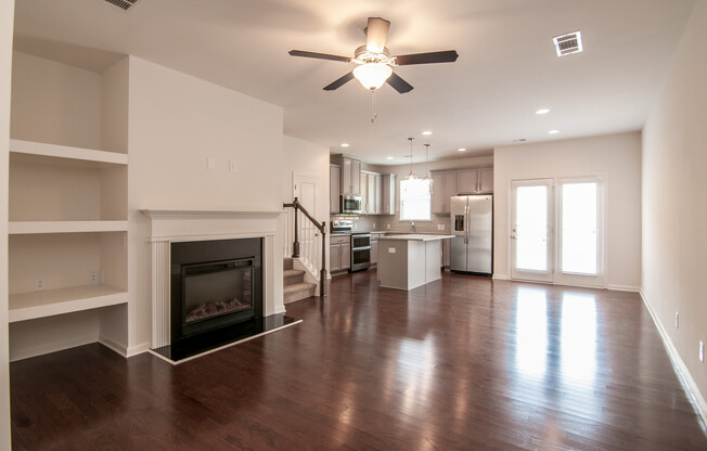 Conveniently Located Spacious 3 Bedroom 2.5 Bath Townhome!