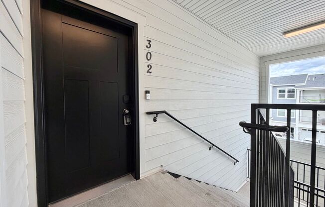 3 Bed Townhome | Mountain Views, Pool, Pickleball & More