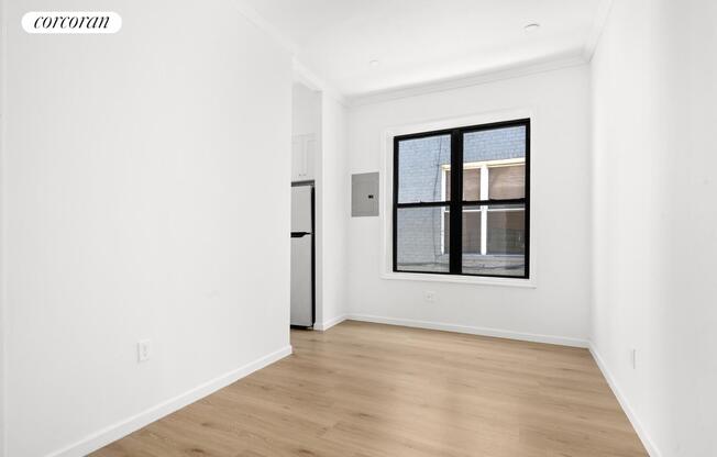 844 NEW LOTS AVE