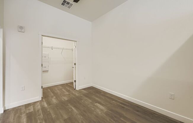 1 bed, 1 bath, 705 sqft, $1,755, Unit 217-332