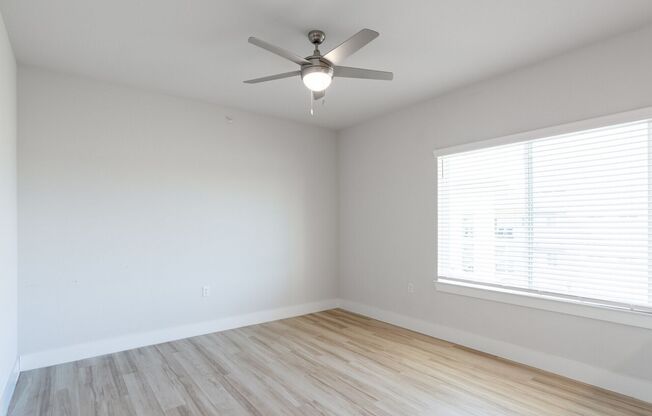 2 beds, 1 bath, 944 sqft, $1,449, Unit 333