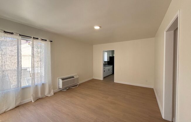 6817-6819 N. Figueroa St.
