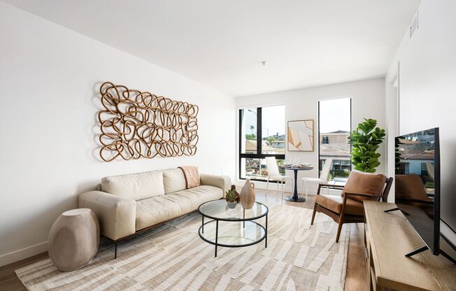 Punta Lara Apartments-Point Loma 1st Month rent Free