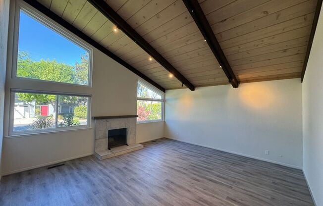 Beautifully Updated 3-Bedroom Home – First Time on the Rental Market!