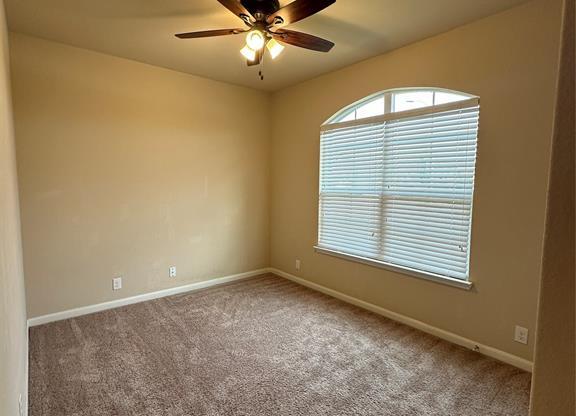 479 WILLOW ARCH