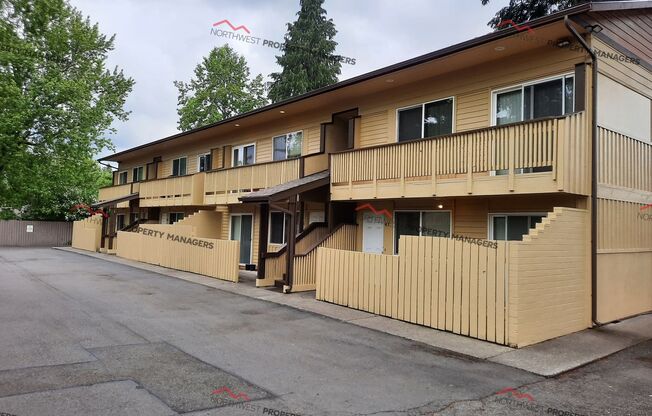 r45c  Silverwood Terrace Apts