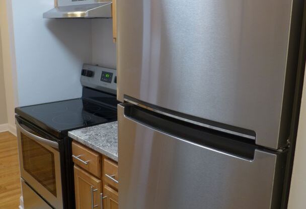 1 bed, 1 bath, 650 sqft, $1,595, Unit 310