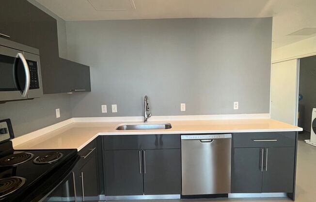 1 bed, 1 bath, 600 sqft, $1,495, Unit 802