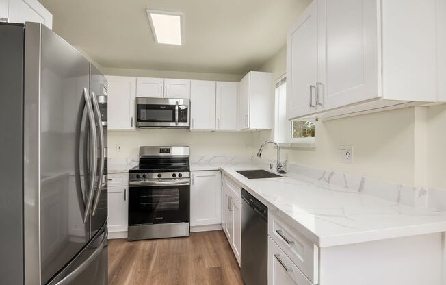 2 beds, 1 bath, 724 sqft, $2,450, Unit 105