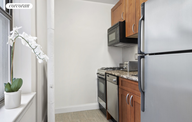 Studio, 1 bath, 470 sqft, $3,495, Unit 2H