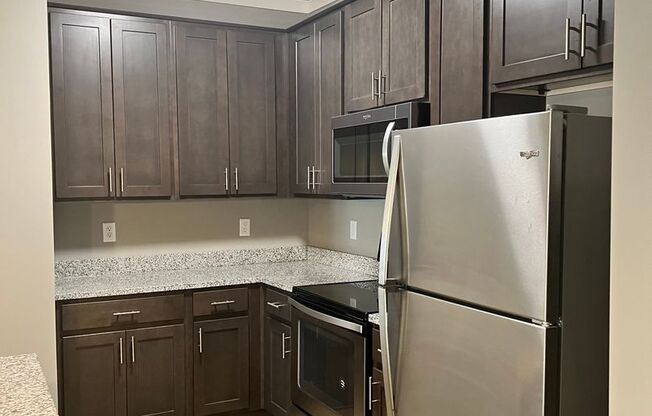 1 bed, 1 bath, 954 sqft, $1,395