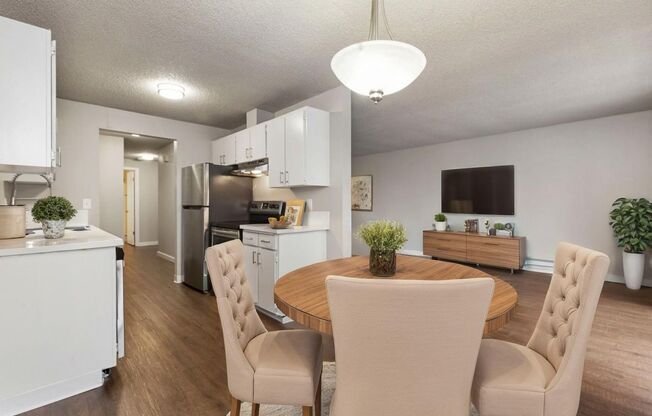 1 bed, 1 bath, 660 sqft, $1,545, Unit 214
