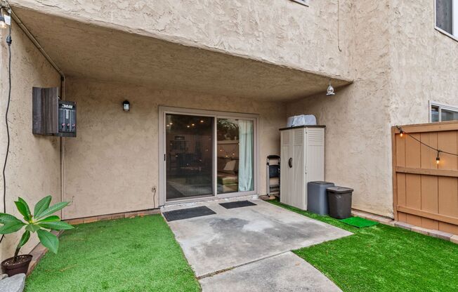 3 beds, 2.5 baths, $3,800, Unit # 11