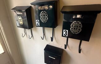 1 bed, 1 bath, 875 sqft, $1,000, Unit 2246 S 15TH ST 1ST FLR