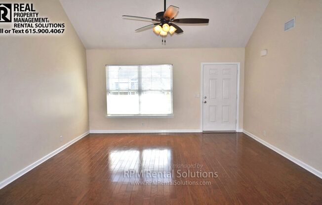 Wonderful 2BR/2.5BA+loft, end unit Mboro townhome w/ garage, washer/dryer in the Villas at Evergreen Farms