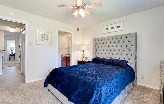 Gorgeous Bedroom at Woodland Hills, Irving