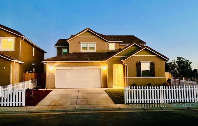 Beautiful Two Story Home in the Olivewood Community w/Solar!