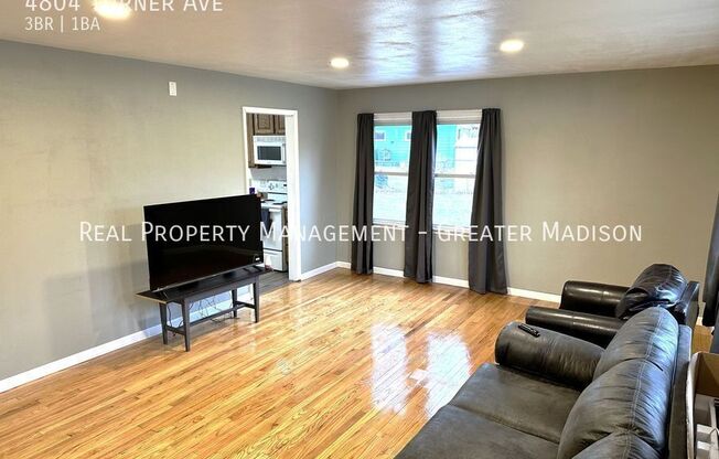 4804 TURNER AVE