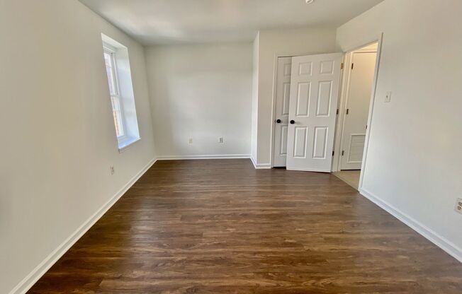 3 beds, 1 bath, $2,100