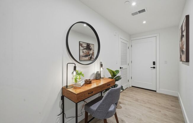 Studio, 1 bath, 675 sqft, $1,575