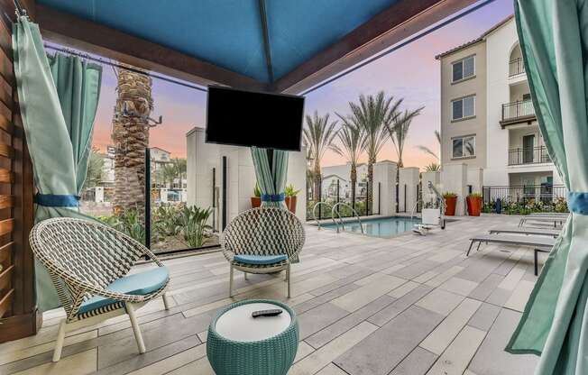 outdoor lounge