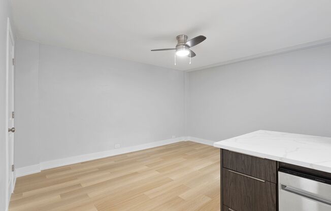 1 bed, 1 bath, 396 sqft, $1,800, Unit 5A