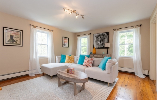 51 VINE ROCK ST