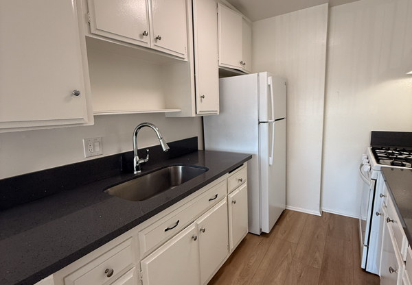 1436 S Shenandoah St 202