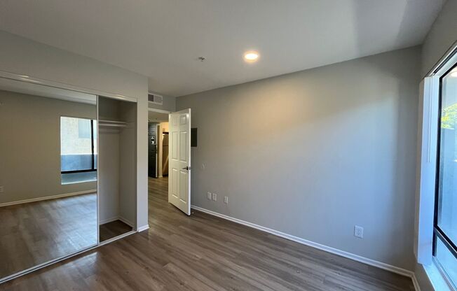 1 bed, 1 bath, 700 sqft, $1,698, Unit 219