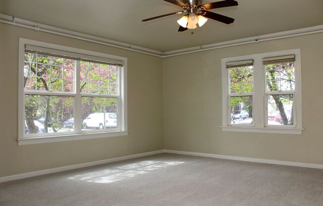 Kerns: 1 Bed Vintage Charm & Nice Updates -Steps to Dining, Shopping, Parks, Theater, and More!