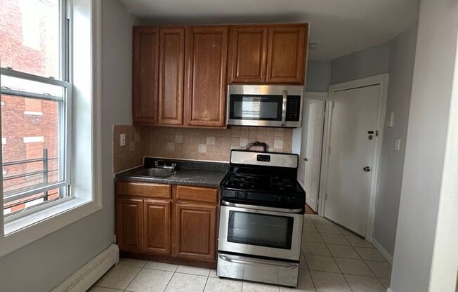 810 - OM-810 West Street LLC