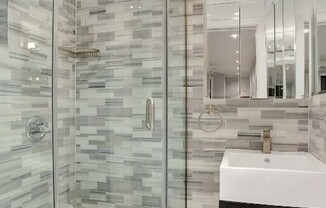 436 W 52nd St