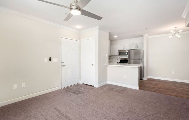 1 bed, 1 bath, 615 sqft, $1,200, Unit 322