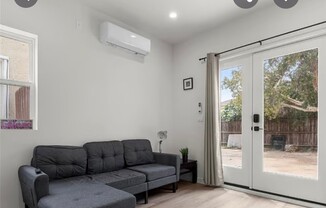 1535 S OGDEN DR