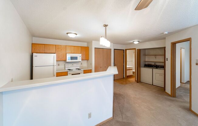 1 bed, 1 bath, 711 sqft, $1,025, Unit 3402216