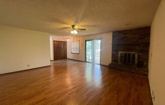 3 beds, 2 baths, $1,250