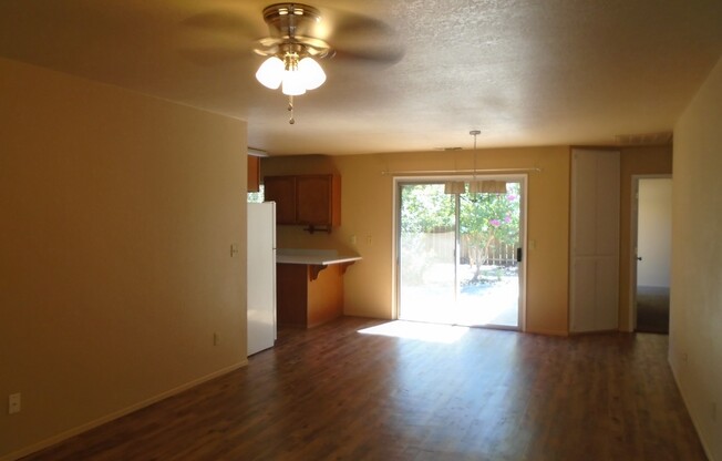 3 beds, 2 baths, 1,200 sqft, $1,699