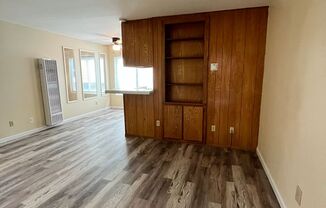 Reed Ave., 952