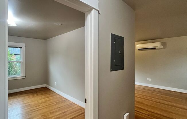 2 beds, 1 bath, $1,895