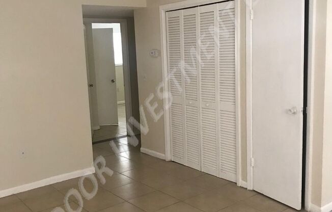 2 beds, 1 bath, $1,195, Unit 2