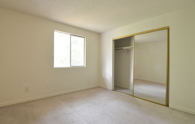 3103-3109 SE 6th