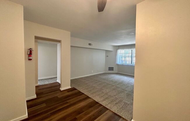 2 beds, 1 bath, $895, Unit MA9136